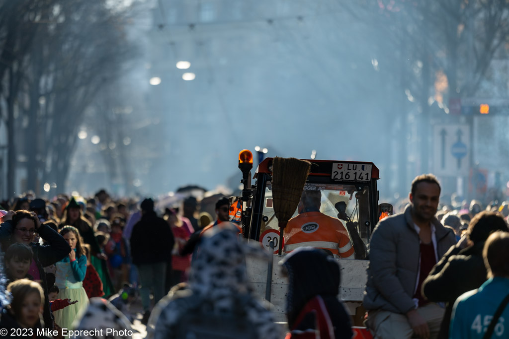 Güdis-MO; Luzerner Fasnacht 2023