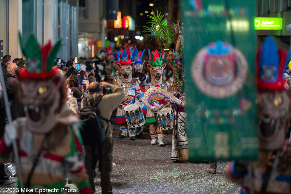 Güdis-DI; Luzerner Fasnacht 2023; Monstercorso