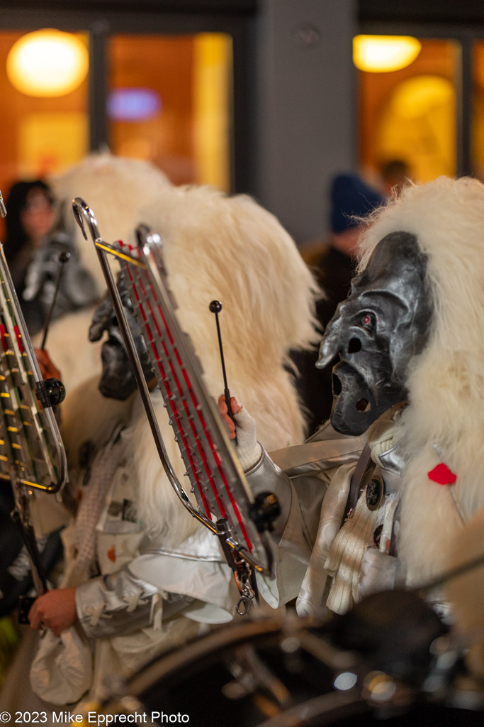 Güdis-DI; Luzerner Fasnacht 2023; Monstercorso