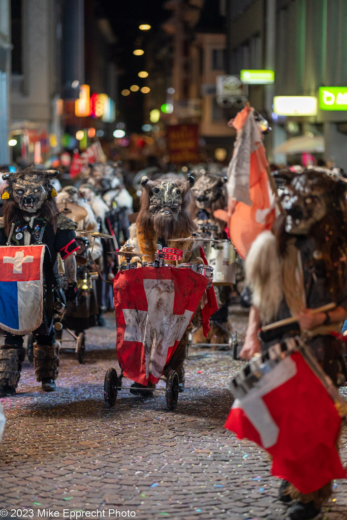 Güdis-DI; Luzerner Fasnacht 2023; Monstercorso