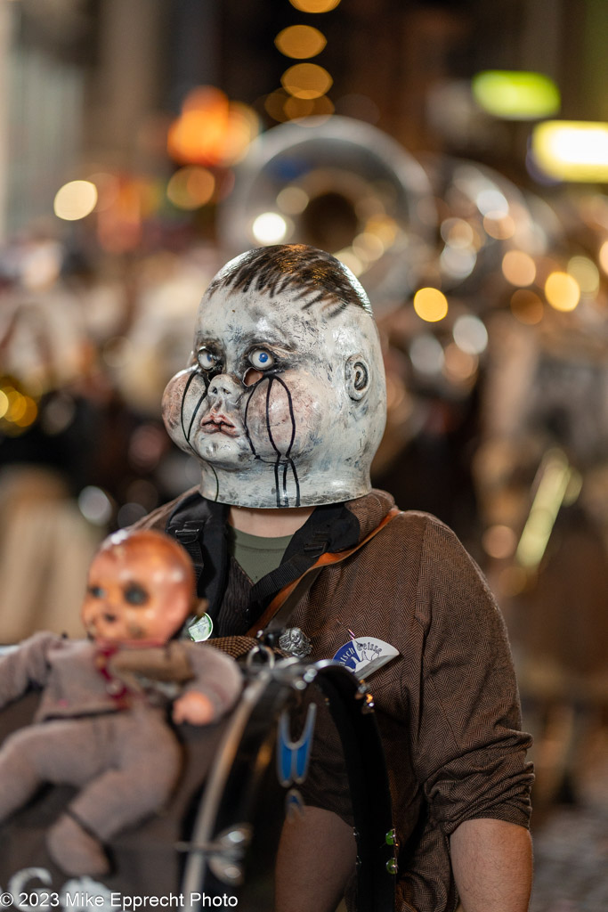 Güdis-DI; Luzerner Fasnacht 2023; Monstercorso