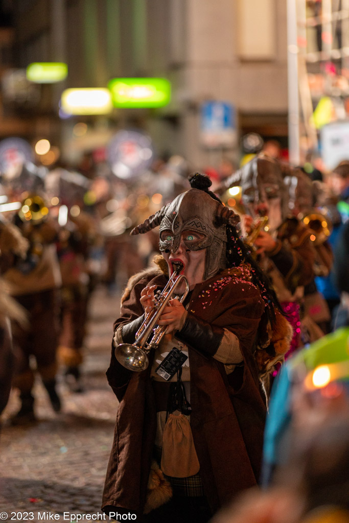 Güdis-DI; Luzerner Fasnacht 2023; Monstercorso