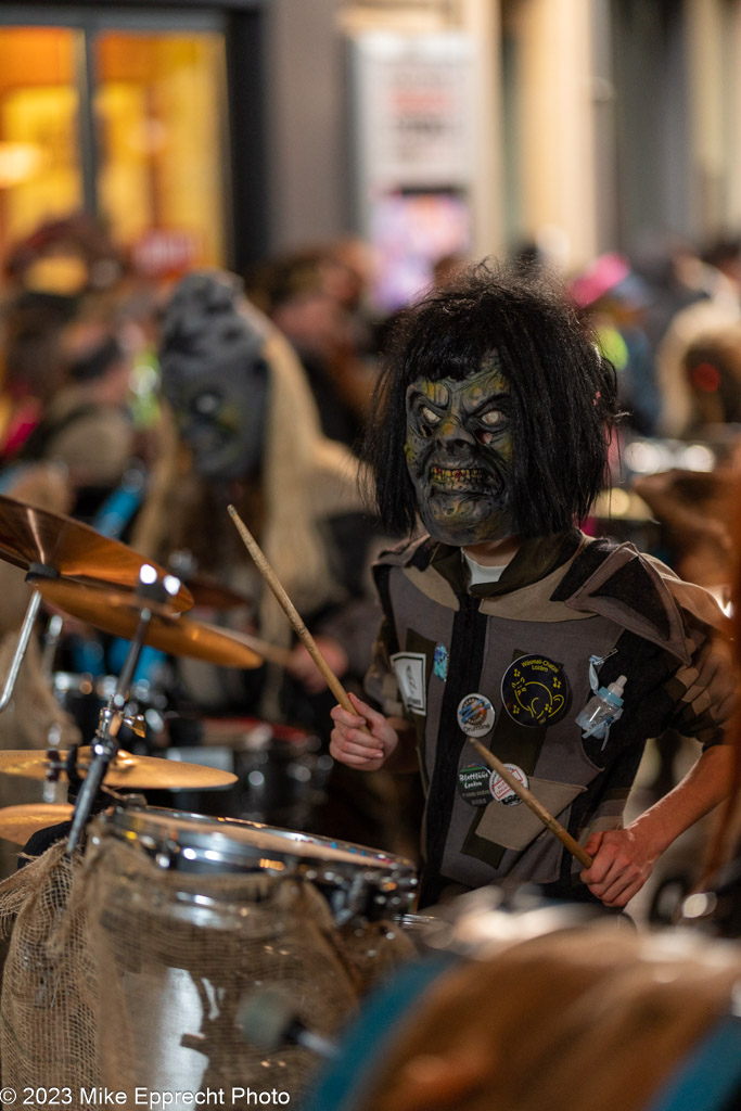 Güdis-DI; Luzerner Fasnacht 2023; Monstercorso