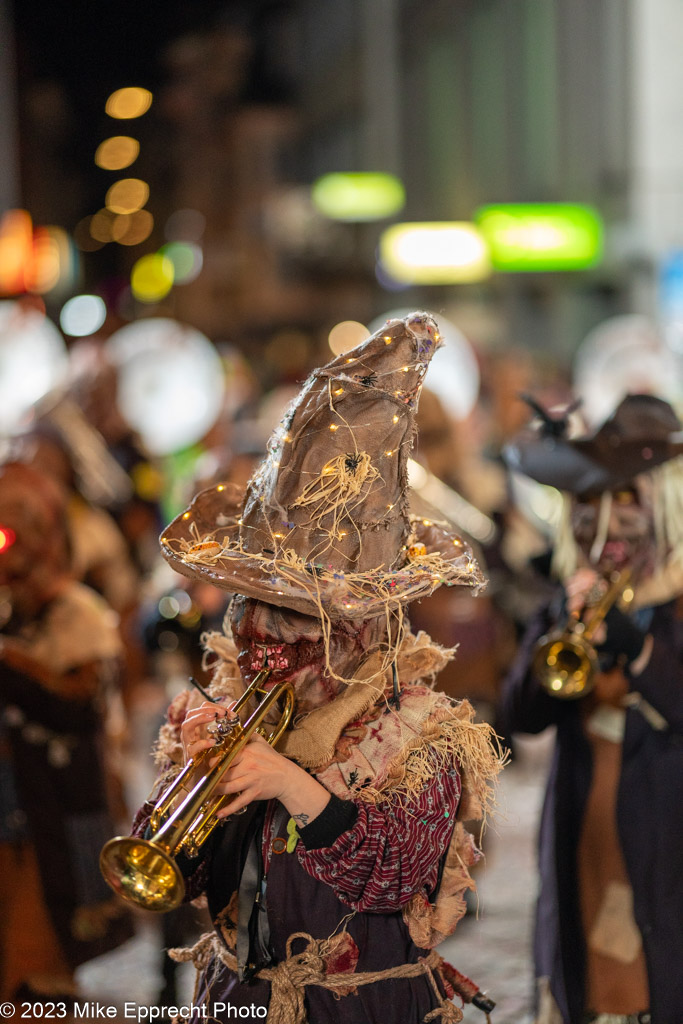 Güdis-DI; Luzerner Fasnacht 2023; Monstercorso